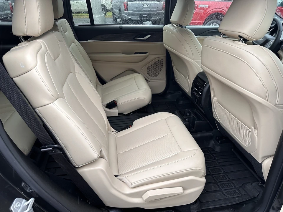 2024 Jeep WL Grand Cherokee - Image 16 of 21