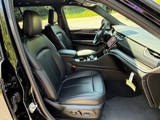 2024 Jeep WL Grand Cherokee - Image 23 of 31