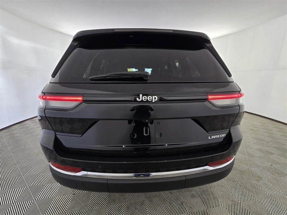 2024 Jeep WL Grand Cherokee - Image 11 of 12