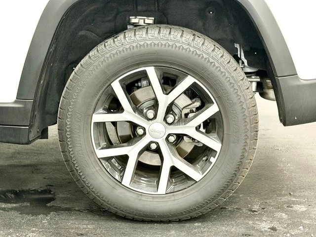 2024 Jeep WL Grand Cherokee - Image 17 of 31
