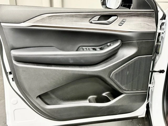2024 Jeep WL Grand Cherokee - Image 20 of 31