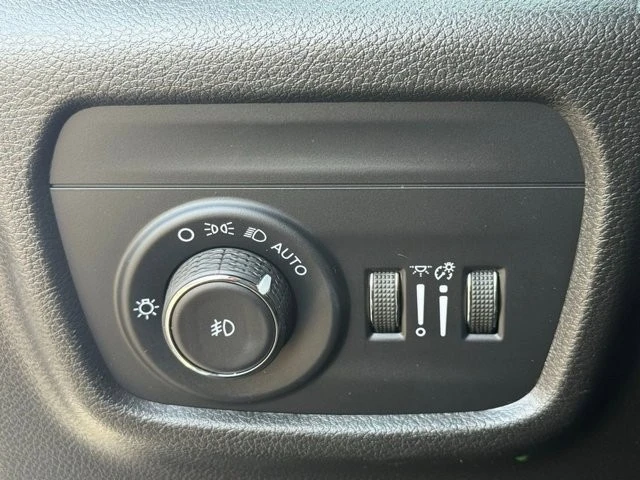 2024 Jeep WL Grand Cherokee - Image 29 of 31