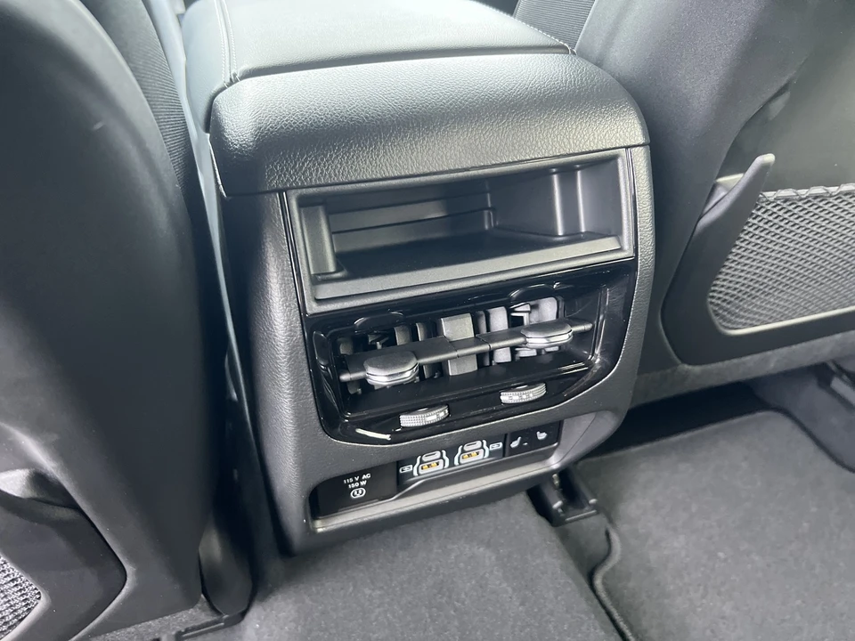 2024 Jeep WL Grand Cherokee - Image 15 of 31