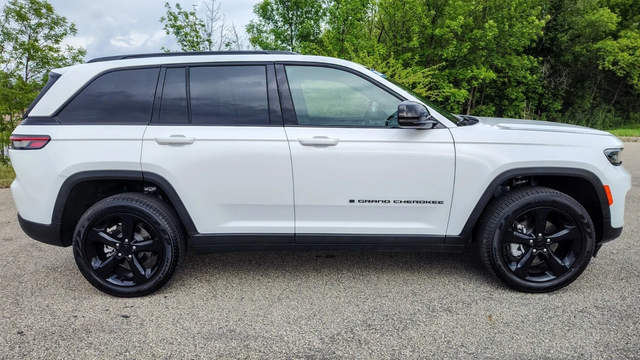 2024 Jeep WL Grand Cherokee - Image 4 of 14