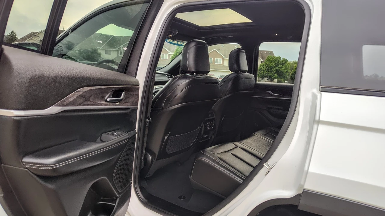 2024 Jeep WL Grand Cherokee - Image 9 of 14