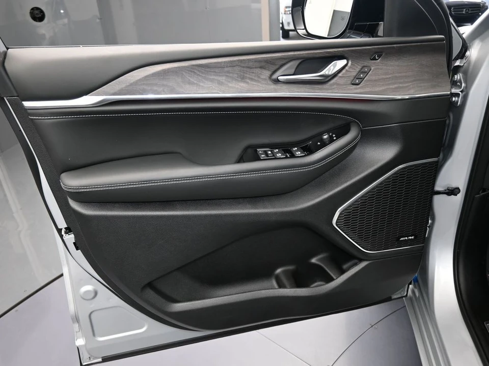 2024 Jeep WL Grand Cherokee - Image 12 of 12