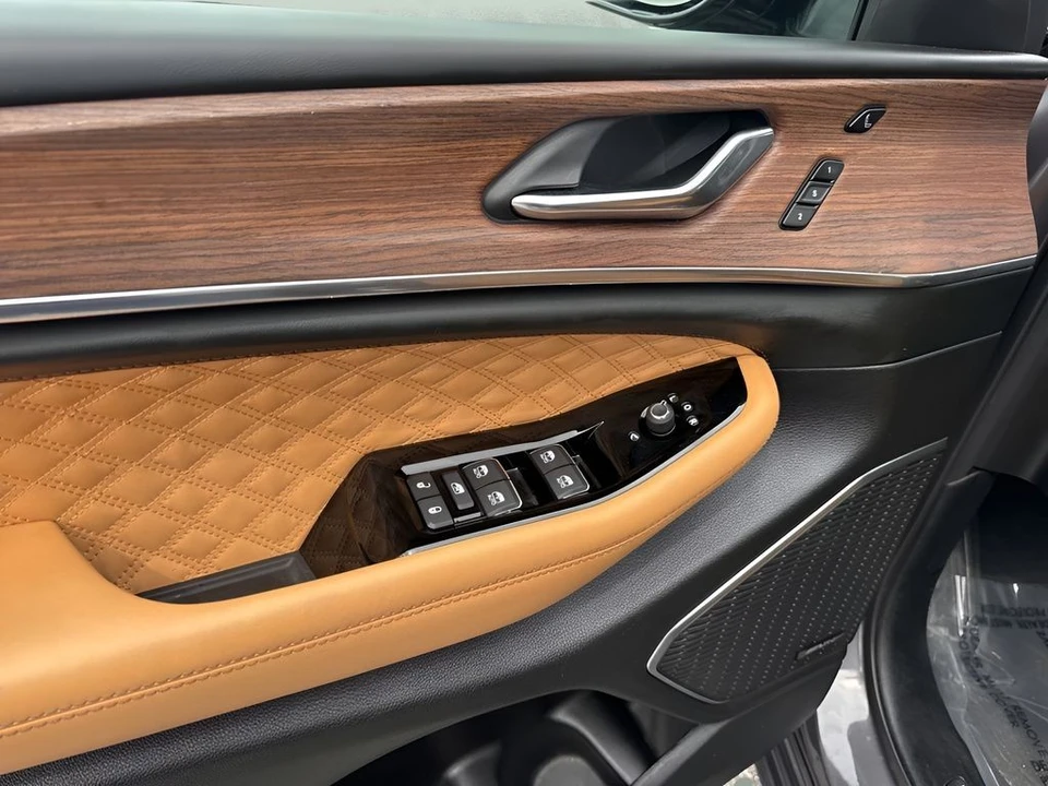 2024 Jeep WL Grand Cherokee - Image 29 of 31