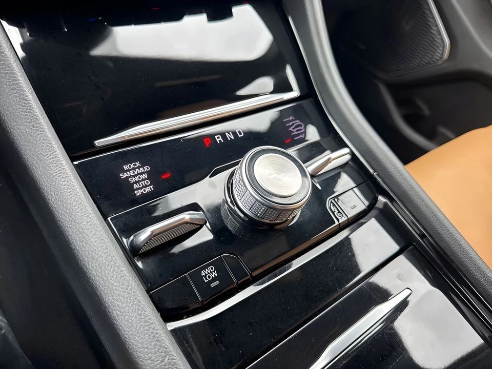 2024 Jeep WL Grand Cherokee - Image 17 of 31