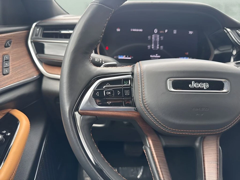 2024 Jeep WL Grand Cherokee - Image 15 of 31