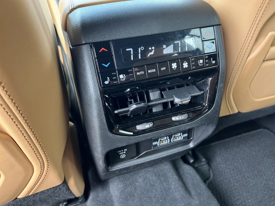 2024 Jeep WL Grand Cherokee - Image 18 of 31