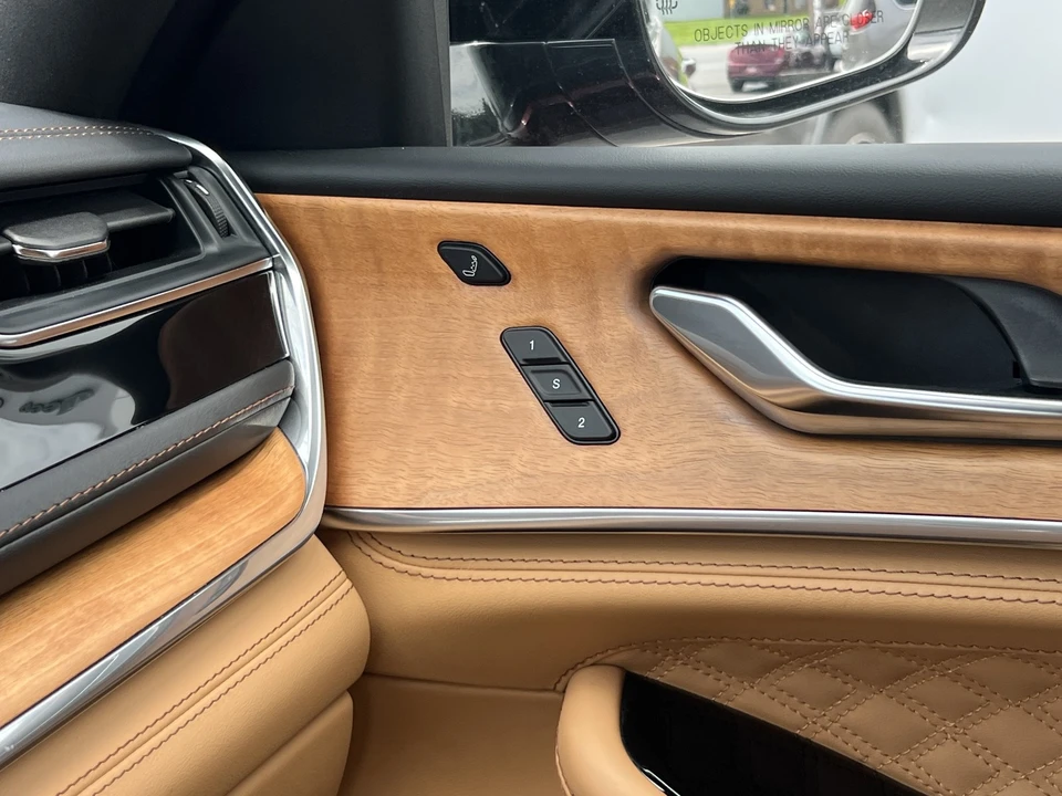 2024 Jeep WL Grand Cherokee - Image 25 of 31