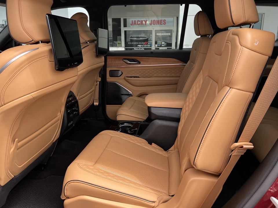 2024 Jeep WL Grand Cherokee - Image 15 of 31