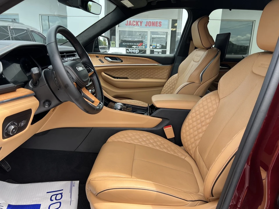 2024 Jeep WL Grand Cherokee - Image 22 of 31