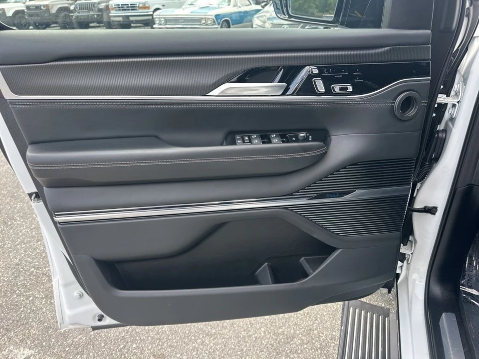2024 Jeep - Image 29 of 31