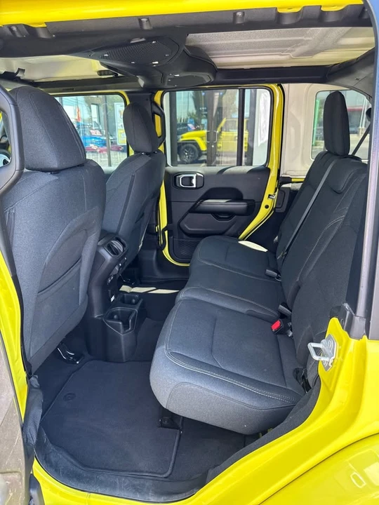 2024 Jeep JL Wrangler - Image 11 of 19