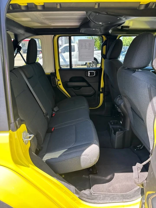2024 Jeep JL Wrangler - Image 15 of 19