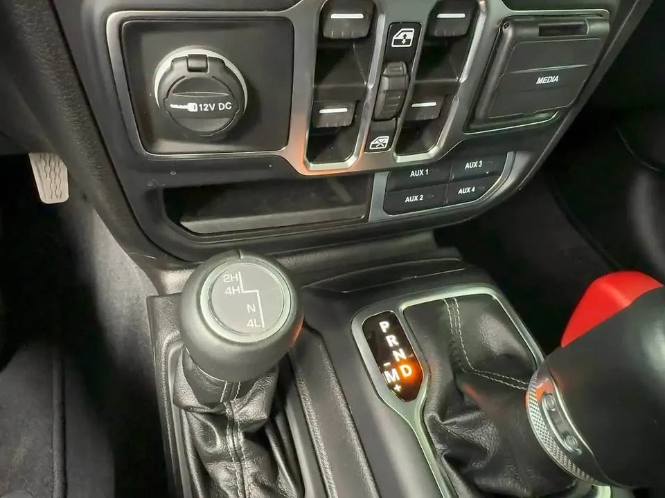 2024 Jeep JL Wrangler - Image 11 of 19