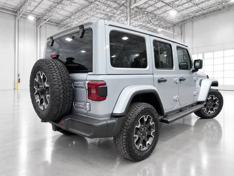 2024 Jeep JL Wrangler - Image 5 of 19