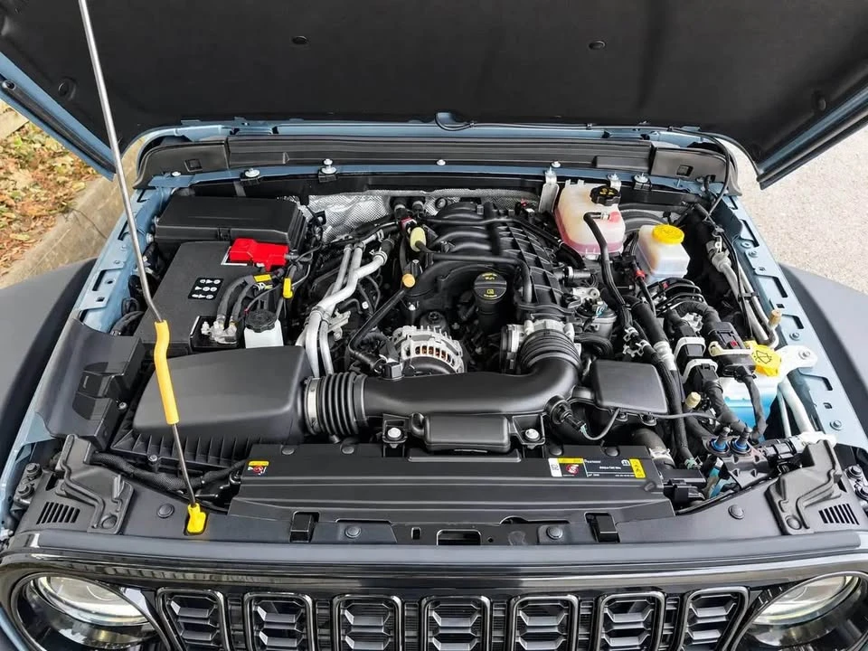 2024 Jeep JL Wrangler - Image 17 of 18