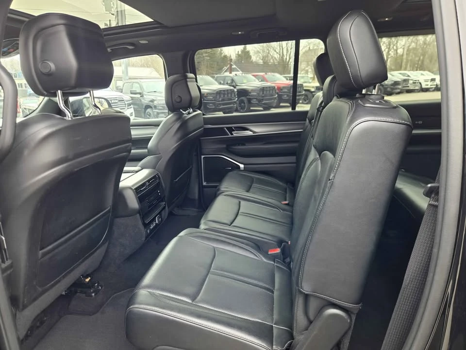 2024 Jeep WS Wagoneer - Image 12 of 16
