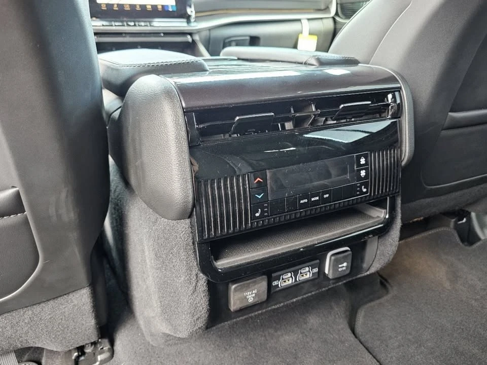 2024 Jeep WS Wagoneer - Image 18 of 19