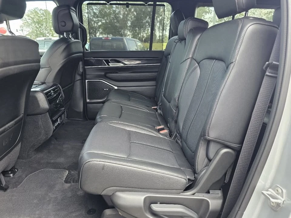 2024 Jeep WS Wagoneer - Image 16 of 19