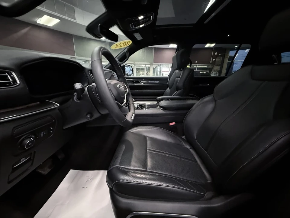 2024 Jeep WS Wagoneer - Image 17 of 21