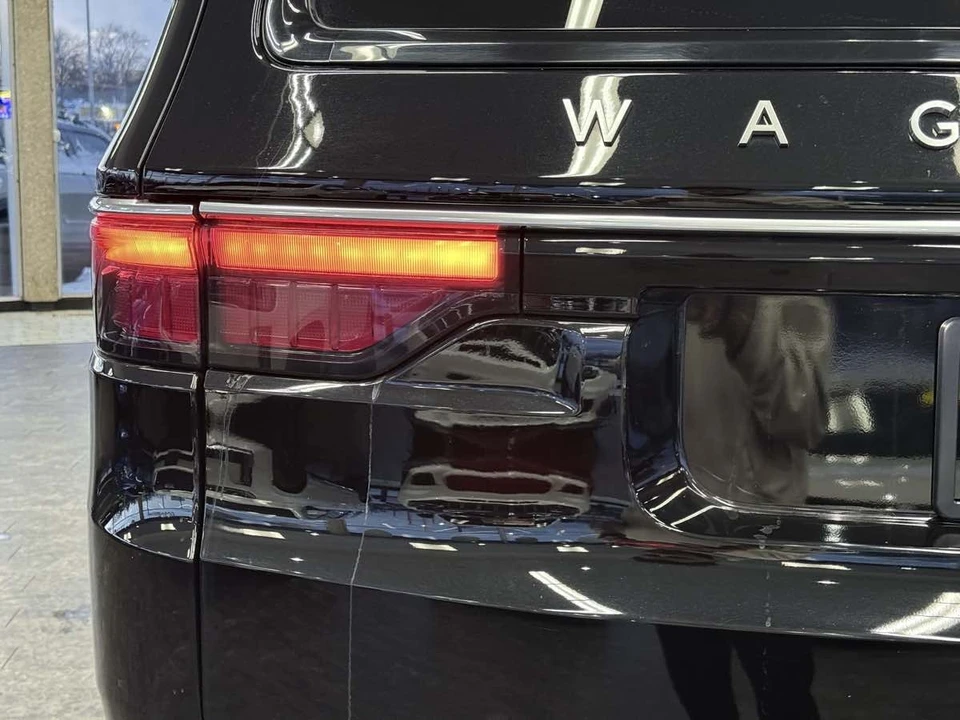 2024 Jeep WS Wagoneer - Image 12 of 31