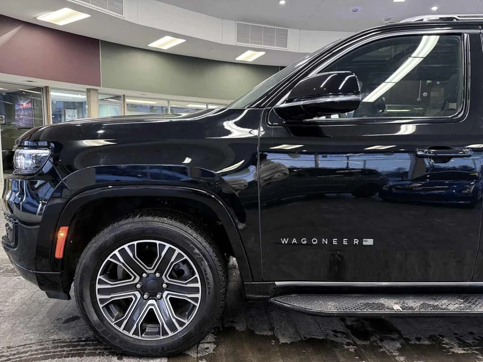 2024 Jeep WS Wagoneer - Image 16 of 31