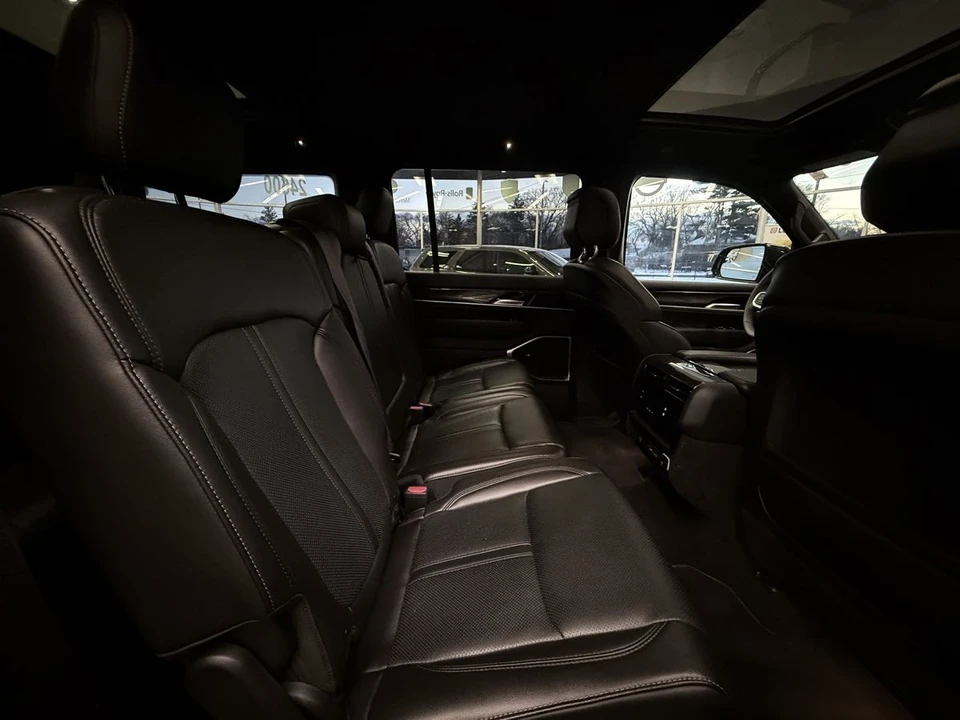 2024 Jeep Wagoneer - Image 22 of 31