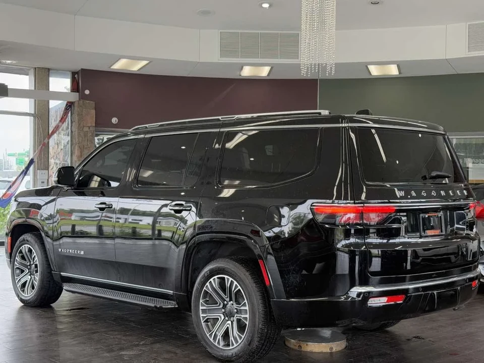 2024 Jeep WS Wagoneer - Image 15 of 21