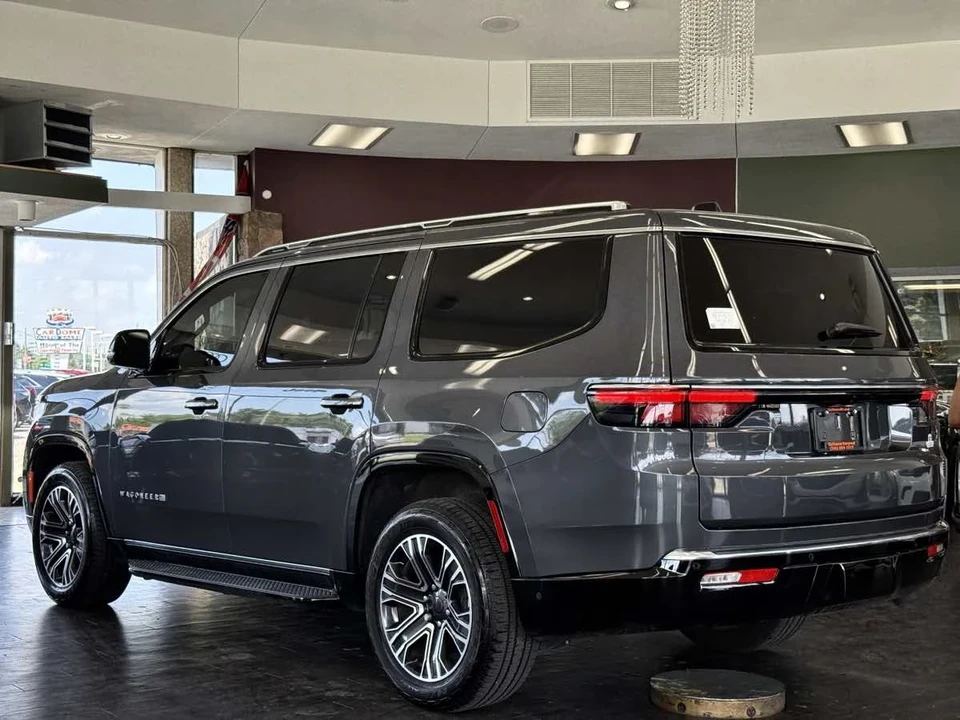 2024 Jeep WS Wagoneer - Image 17 of 21