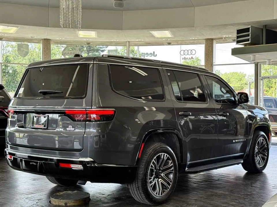 2024 Jeep WS Wagoneer - Image 14 of 21