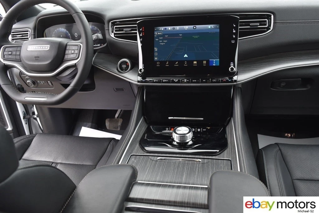 2024 Jeep WS Wagoneer - Image 15 of 21