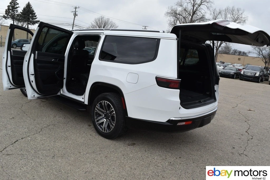 2024 Jeep WS Wagoneer - Image 19 of 21