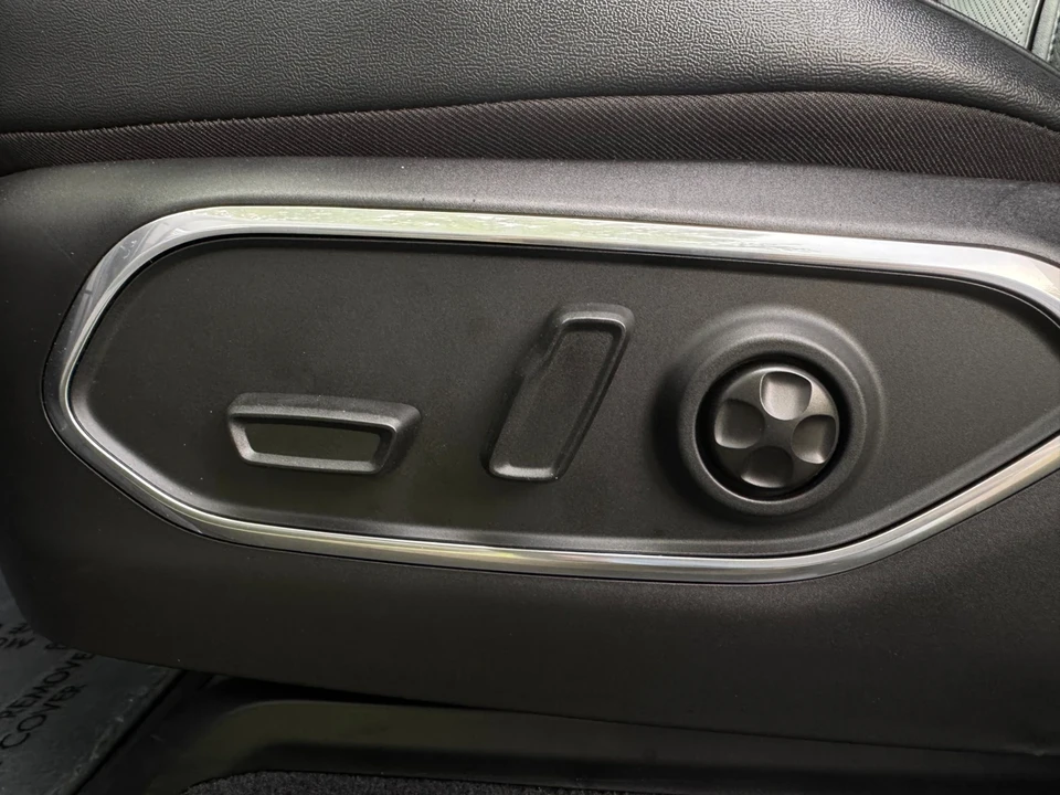 2024 Jeep WS Wagoneer - Image 17 of 21