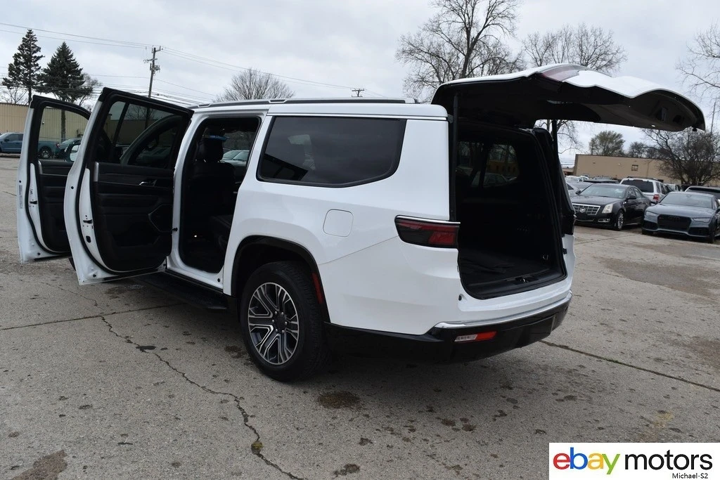 2024 Jeep WS Wagoneer - Image 19 of 24