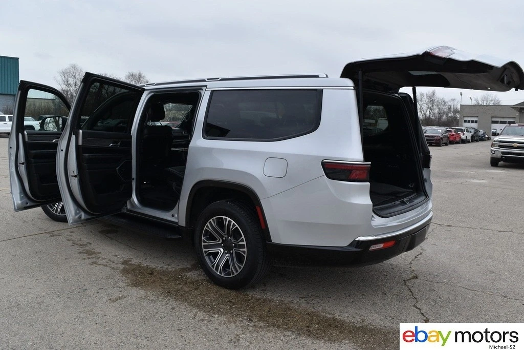 2024 Jeep WS Wagoneer - Image 19 of 24