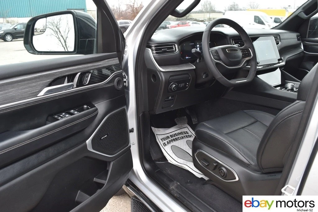 2024 Jeep WS Wagoneer - Image 11 of 24