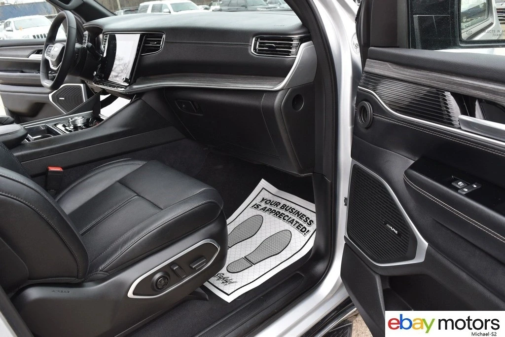 2024 Jeep WS Wagoneer - Image 17 of 24