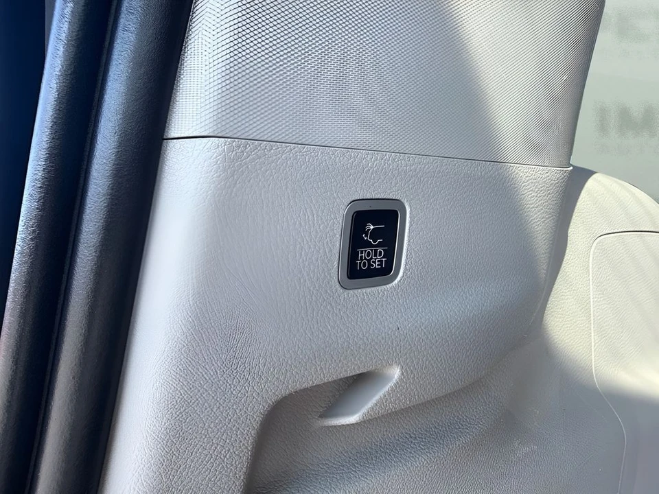 2024 Jeep WS Wagoneer - Image 27 of 31