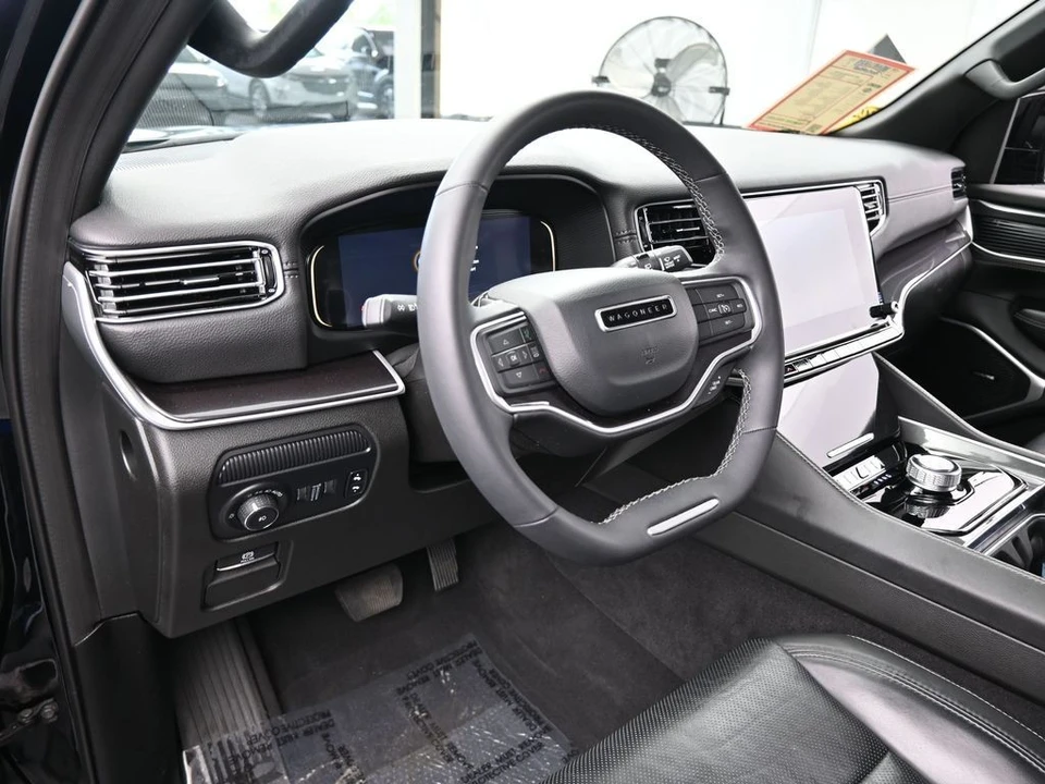 2024 Jeep WS Wagoneer - Image 10 of 12
