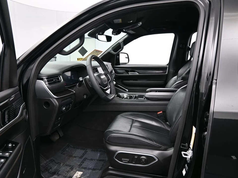 2024 Jeep WS Wagoneer - Image 11 of 12