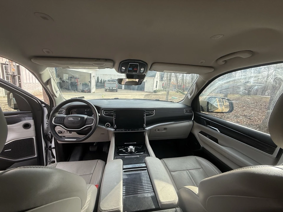 2024 Jeep WS Wagoneer - Image 13 of 20