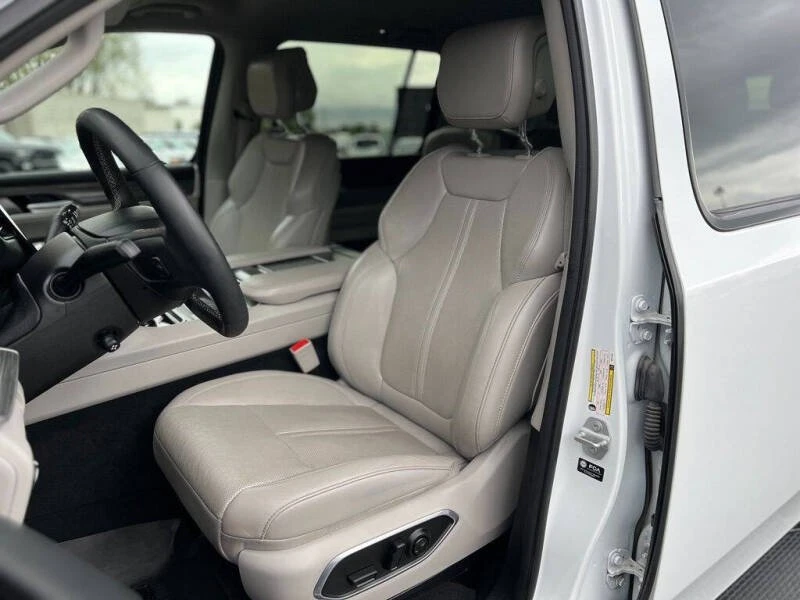2024 Jeep WS Wagoneer - Image 19 of 20