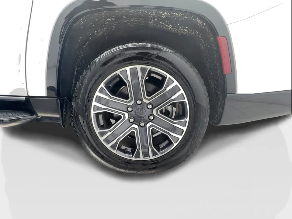 2024 Jeep WS Wagoneer - Image 12 of 31