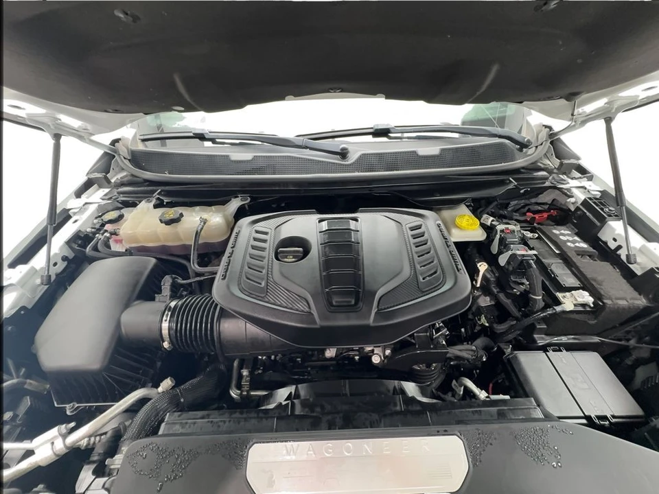 2024 Jeep WS Wagoneer - Image 17 of 31