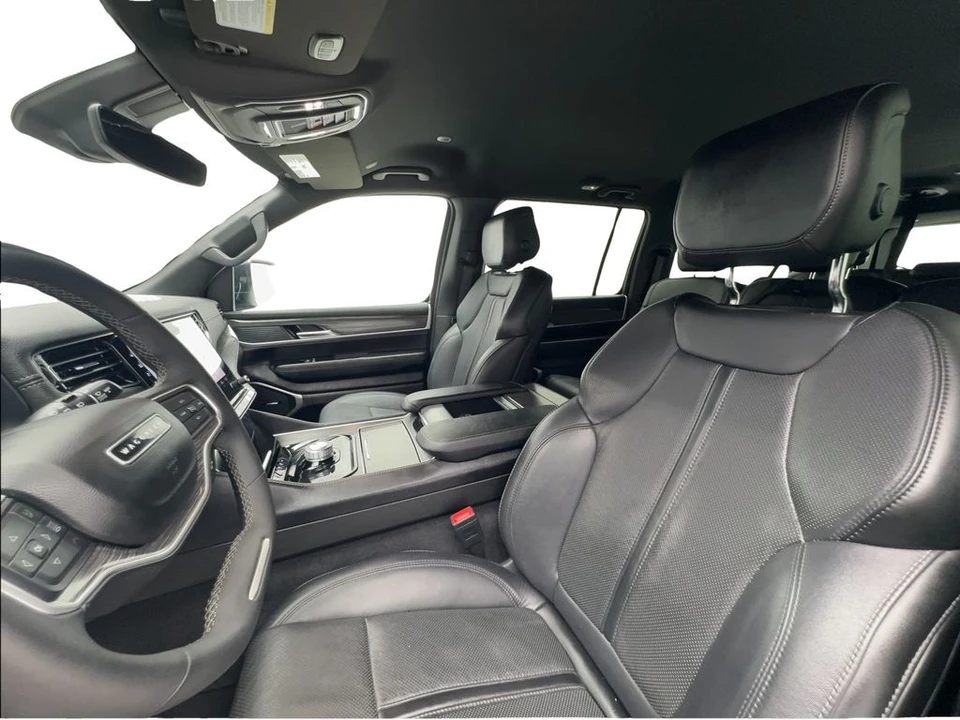 2024 Jeep WS Wagoneer - Image 18 of 31