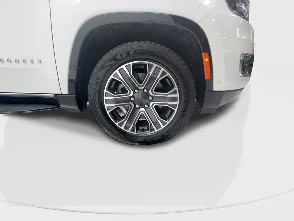2024 Jeep WS Wagoneer - Image 11 of 31