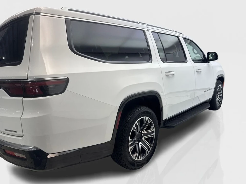 2024 Jeep WS Wagoneer - Image 13 of 31
